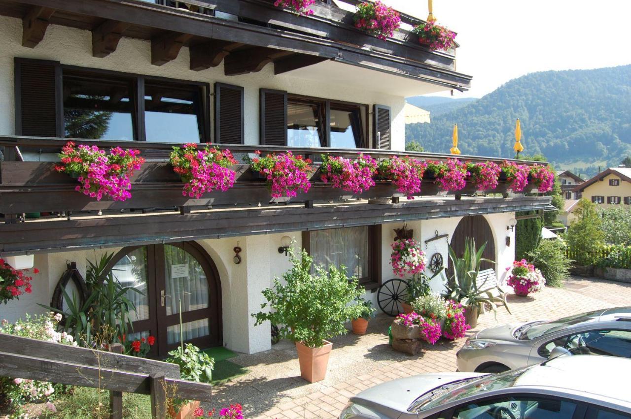 Hotel - Pension - Heidelberg Inkl. Chiemgaukarte โรพอลดิง ภายนอก รูปภาพ