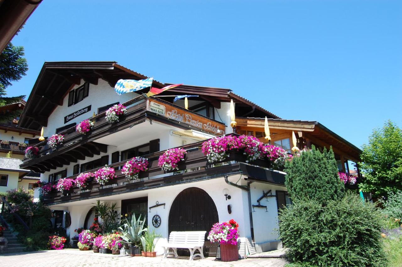 Hotel - Pension - Heidelberg Inkl. Chiemgaukarte โรพอลดิง ภายนอก รูปภาพ
