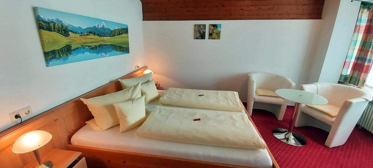 Hotel - Pension - Heidelberg Inkl. Chiemgaukarte โรพอลดิง ภายนอก รูปภาพ