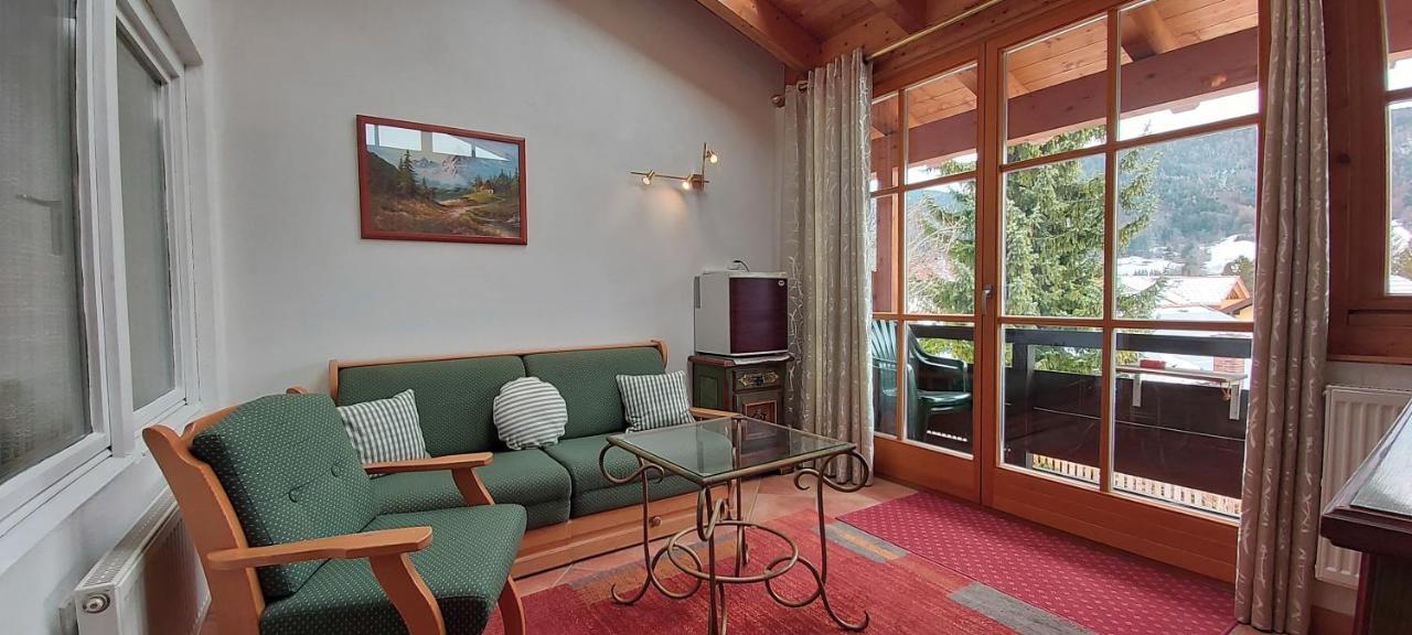 Hotel - Pension - Heidelberg Inkl. Chiemgaukarte โรพอลดิง ภายนอก รูปภาพ